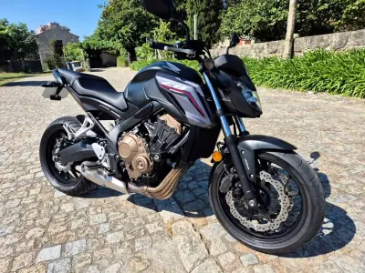 Honda CB 1000R 2017 - 5990 EUR, 25000 km - AUTO.MOTO.pt - 25000km - foto 2 de 24