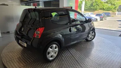 Renault Twingo 2009 - 4900 EUR, 139709 km - AUTO.MOTO.pt - 139709km - foto 23 de 52