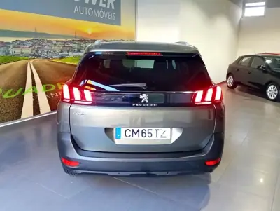 Peugeot 5008 2019 — foto 6 de 53