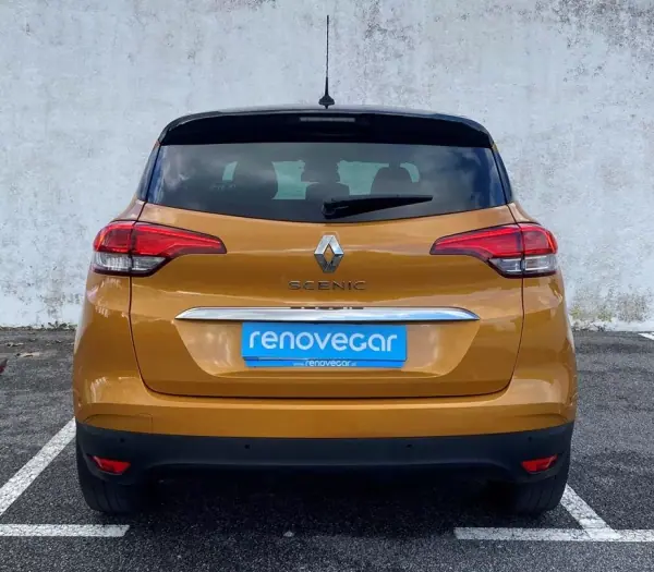 Renault Scénic 2019 - 16900 EUR, 71000 km - AUTO.MOTO.pt - 71000km - foto 4 de 19