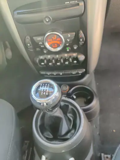 MINI Countryman 2012 - 8900 EUR, 135000 km - 135000km - foto 14 de 19