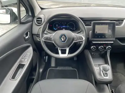 Renault Zoe 2020 - 14800 EUR, 56840 km - AUTO.MOTO.pt - 56840km - foto 4 de 42