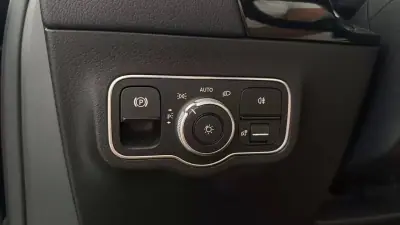 Mercedes-Benz EQA 2021 - 29990 EUR, 111950 km - AUTO.MOTO.pt - 111950km - foto 26 de 30