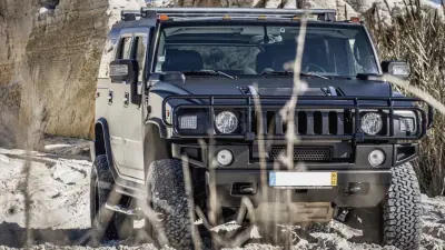 Hummer H2 2006 - 48800 EUR, 75250 km - AUTO.MOTO.pt - 75250km - foto 11 de 39