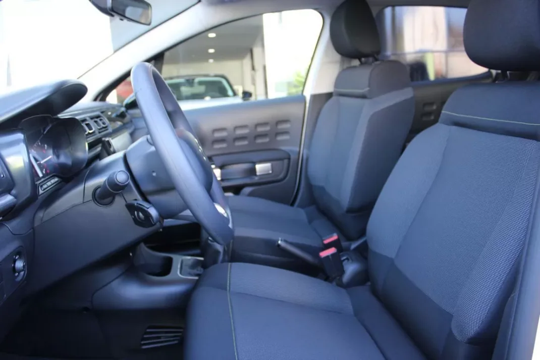 Citroën C3 2024 - 16400 EUR, 11 km - AUTO.MOTO.pt - 11km - foto 6 de 14