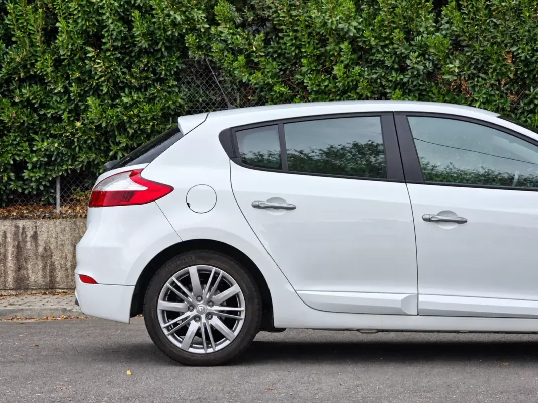 Renault Mégane 2012 - 6500 EUR, 231500 km - 231500km - foto 4 de 21