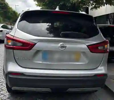 Nissan Qashqai 2018 - 15000 EUR, 139500 km - AUTO.MOTO.pt - 139500km - foto 4 de 9