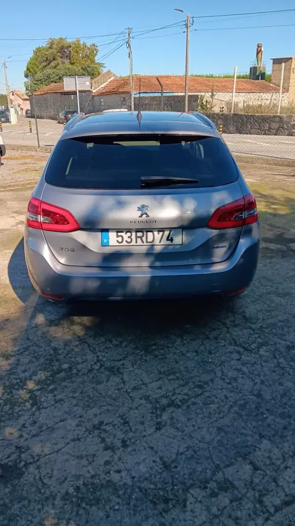 Peugeot 308 SW 2016 - 8850 EUR, 192092 km - AUTO.MOTO.pt - 192092km - foto 5 de 29