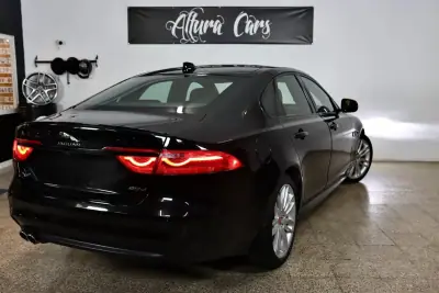 Jaguar XF 2016 - 25900 EUR, 63375 km - AUTO.MOTO.pt - 63375km - foto 34 de 36