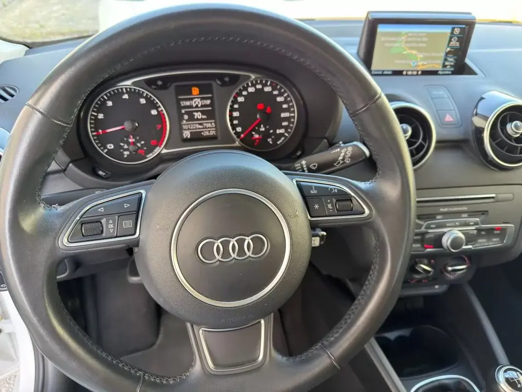 Audi A1 Sportback 2017 - 11900 EUR, 101200 km - 101200km - foto 13 de 20
