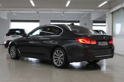 BMW 530e 2020 - 29400 EUR, 96515 km - AUTO.MOTO.pt - 96515km - foto 2 de 25