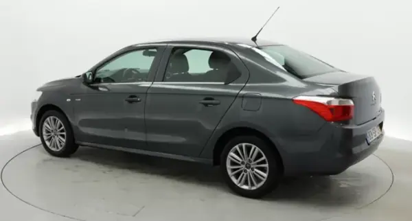 Citroën C-Elysée 2016 - 9490 EUR, 97000 km - AUTO.MOTO.pt - 97000km - foto 8 de 17
