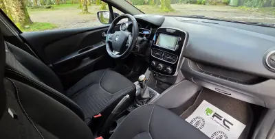 Renault Clio 2017 - 10950 EUR, 114000 km - AUTO.MOTO.pt - 114000km - foto 13 de 19