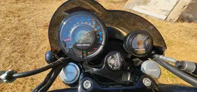 Royal Enfield Shotgum 2024 - 5999 EUR, 5200 km - AUTO.MOTO.pt - 5200km - foto 32 de 33