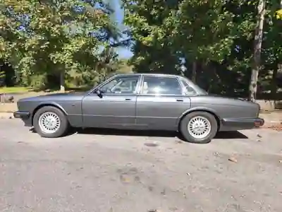 Jaguar XJ6 3.2 E2 1992 - 16900 EUR, 91000 km - foto 6 de 15