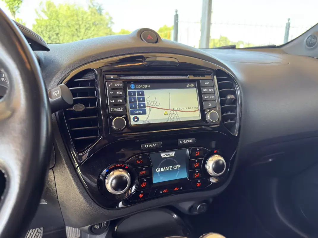 Nissan Juke 2018 - 13750 EUR, 108718 km - 108718km - foto 15 de 27