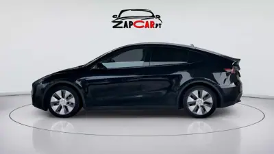Tesla Model Y 2022 — foto 3 de 19
