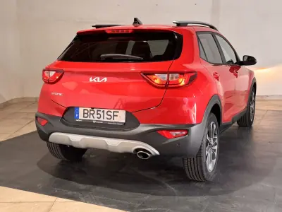 Kia Stonic 2025 - 20500 EUR, 17564 km - AUTO.MOTO.pt - 17564km - foto 5 de 22