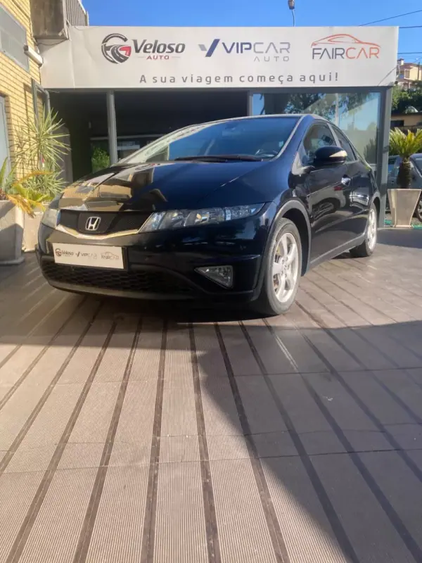 Honda Civic 2008 - 6900 EUR, 155220 km - AUTO.MOTO.pt - 155220km - foto 6 de 15