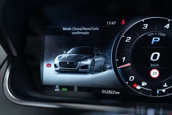 Jaguar F-Type 2020 - 52950 EUR, 52000 km - AUTO.MOTO.pt - 52000km - foto 27 de 41