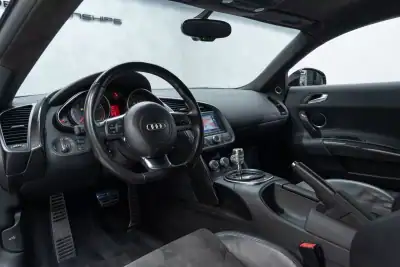 Audi R8 Coupé 2007 - 74950 EUR, 65000 km - AUTO.MOTO.pt - 65000km - foto 15 de 35