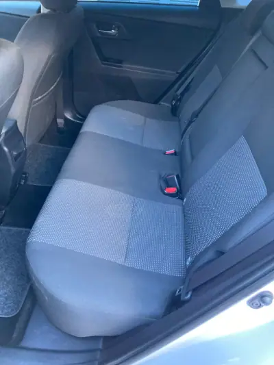 Toyota Auris 2013 - 13250 EUR, 145685 km - AUTO.MOTO.pt - 145685km - foto 13 de 15