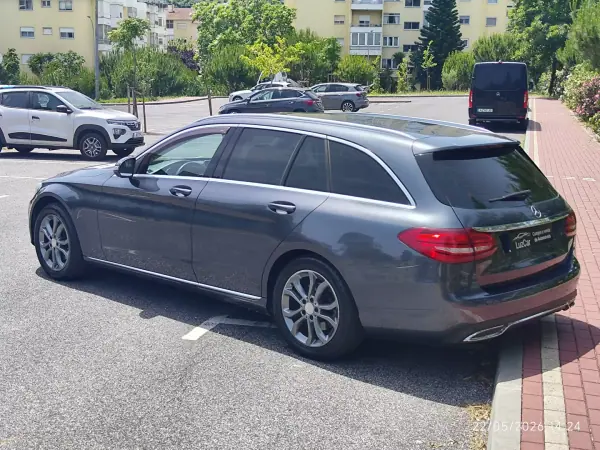 Mercedes-Benz C 200 2015 - 12480 EUR, 333200 km - AUTO.MOTO.pt - 333200km - foto 9 de 32