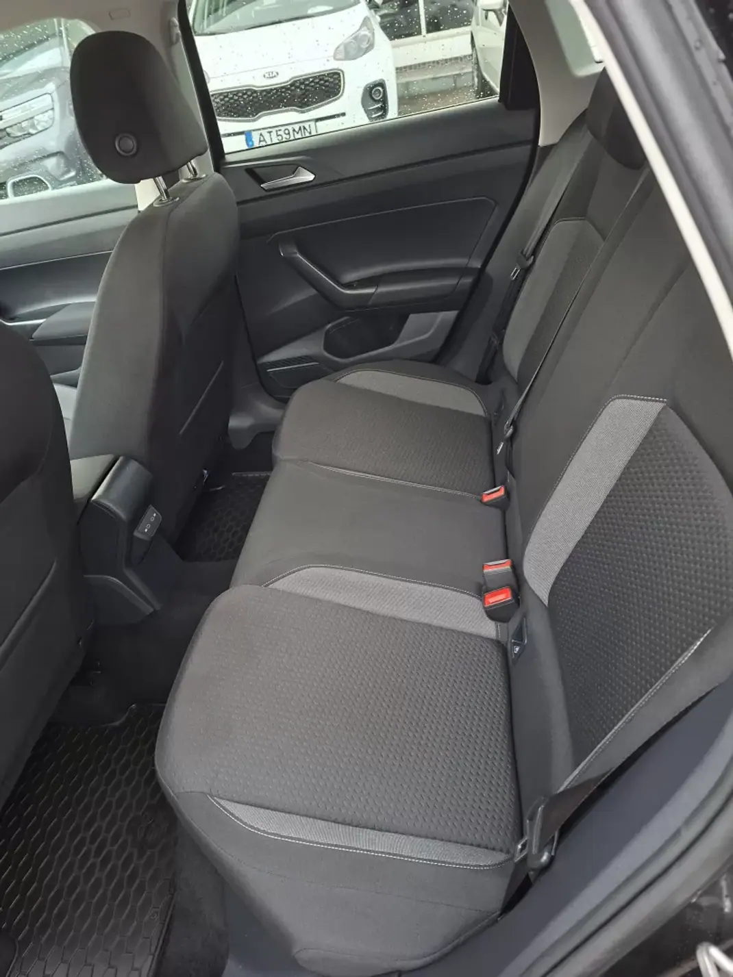 Volkswagen Taigo 2024 - 21000 EUR, 39500 km - AUTO.MOTO.pt - 39500km - foto 13 de 28