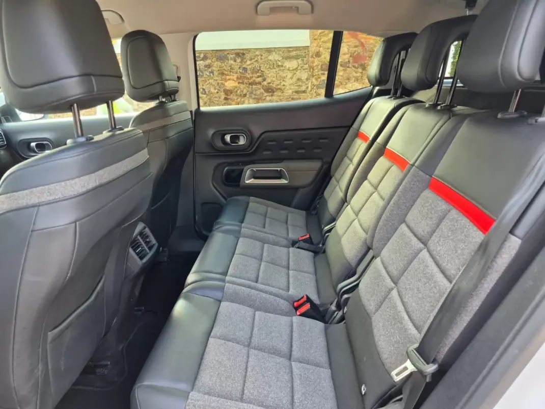 Citroën C5 Aircross 2019 - 20900 EUR, 75272 km - AUTO.MOTO.pt - 75272km - foto 17 de 23