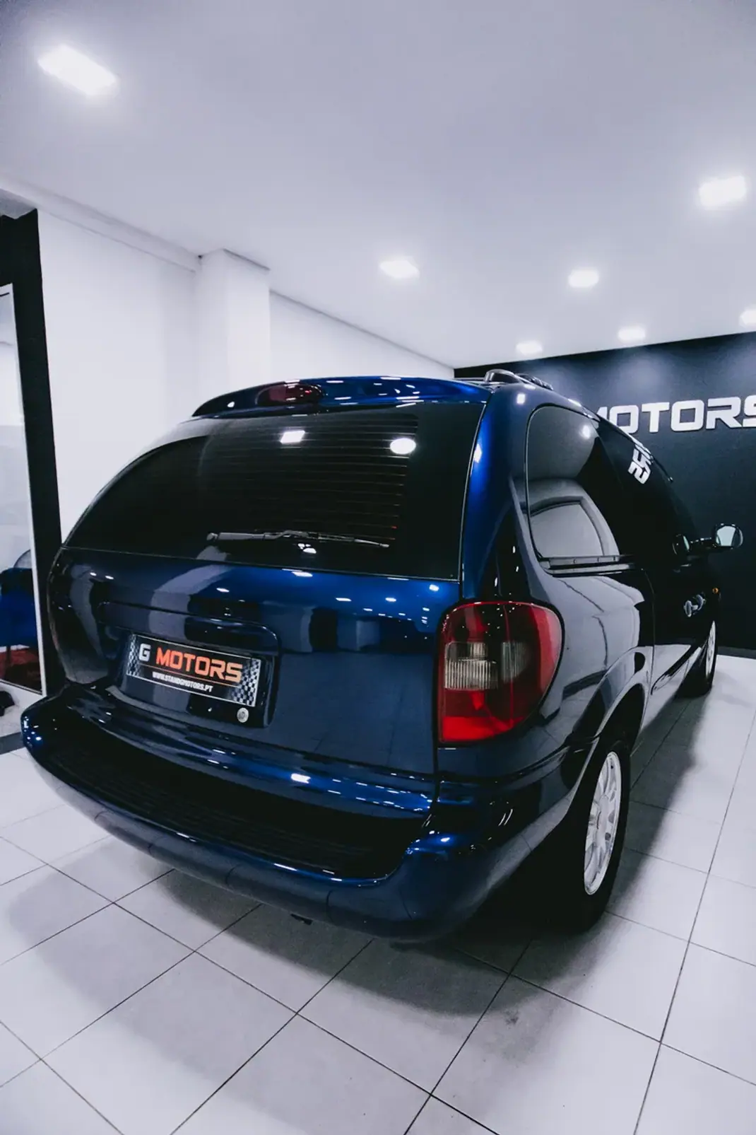 Chrysler Grand Voyager 2003 - 5900 EUR, 350000 km - AUTO.MOTO.pt - 350000km - foto 32 de 46