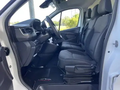 Renault TRAFIC 2.0 BlueDci L2H1 Longa Grand Confort 130 cv GPS 2022 - 21350 EUR, 46000 km - AUTO.MOTO.pt - 46000km - foto 16 de 34