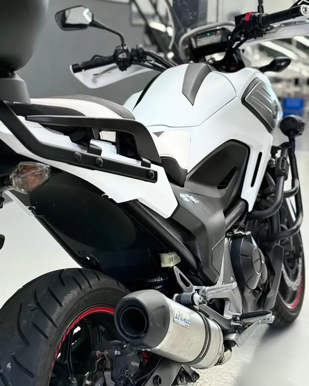 Honda NC750X 2015 - 5950 EUR, 35803 km - 35803km - foto 7 de 27