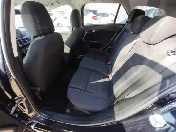 Fiat Tipo Station Wagon 2017 - 9900 EUR, 171332 km - 171332km - foto 15 de 19