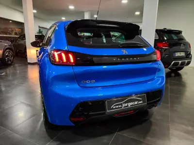 Peugeot 208 2019 - 13250 EUR, 90000 km - AUTO.MOTO.pt - 90000km - foto 19 de 60