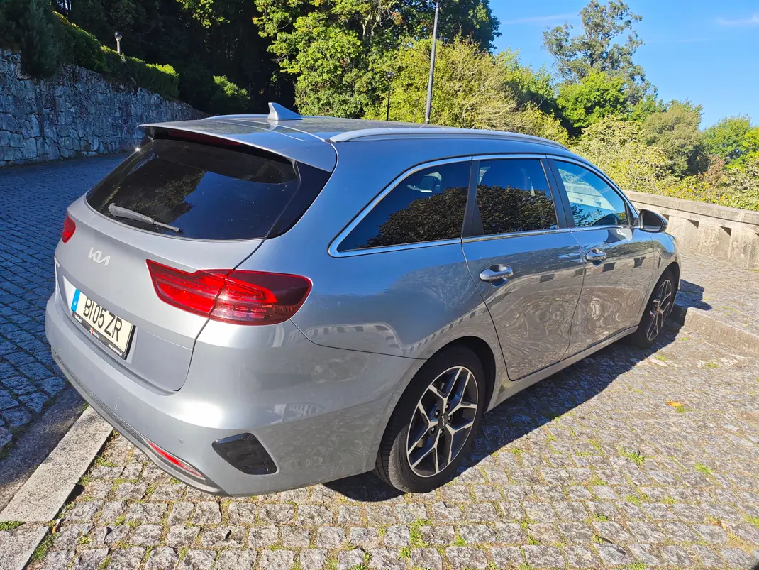 Kia Ceed SW 2024 - 17000 EUR, 56500 km - 56500km - foto 3 de 15