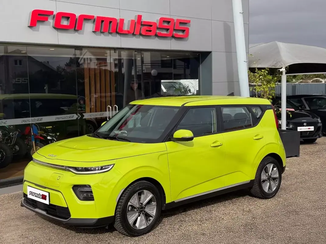 Kia e-Soul 2021 - 15900 EUR, 69728 km - AUTO.MOTO.pt - 69728km - foto 6 de 30