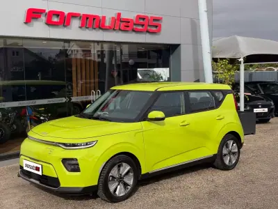 Kia e-Soul 2021 - 15900 EUR, 69728 km - AUTO.MOTO.pt - 69728km - foto 6 de 30