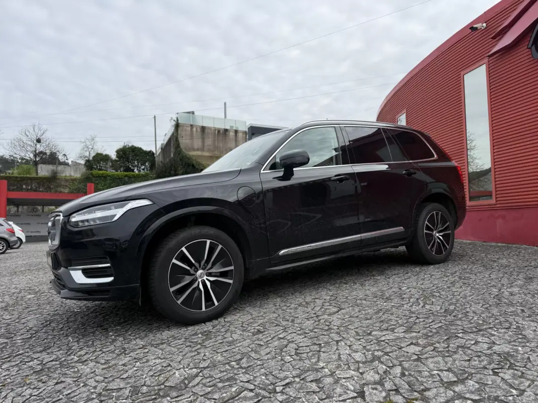 Volvo XC 90 2021 - 44900 EUR, 189000 km - AUTO.MOTO.pt - 189000km - foto 2 de 16