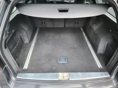 Mercedes-Benz E 250 2013 - 12950 EUR, 369000 km - AUTO.MOTO.pt - 369000km - foto 8 de 41