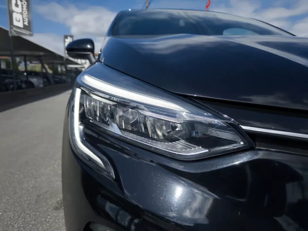 Renault Clio 2019 - 14990 EUR, 55000 km - AUTO.MOTO.pt - 55000km - foto 13 de 41