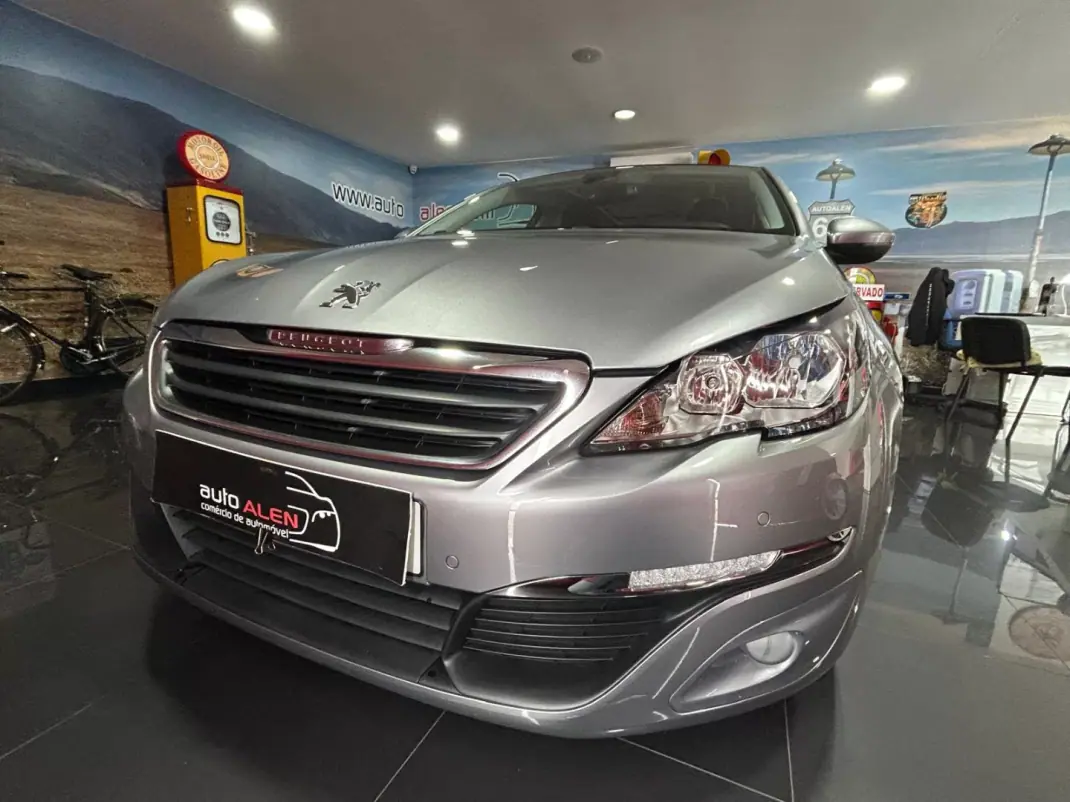 Peugeot 308 SW 2014 - 10500 EUR, 193489 km - AUTO.MOTO.pt - 193489km - foto 3 de 21