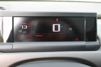 Citroën C4 Cactus 2014 - 11950 EUR, 148141 km - AUTO.MOTO.pt - 148141km - foto 22 de 27