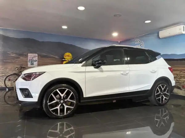 SEAT Arona 2020 - 14000 EUR, 152238 km - AUTO.MOTO.pt - 152238km - foto 2 de 22