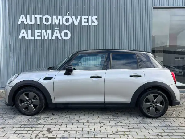 MINI Cooper 2023 - 25750 EUR, 34717 km - AUTO.MOTO.pt - 34717km - foto 4 de 19
