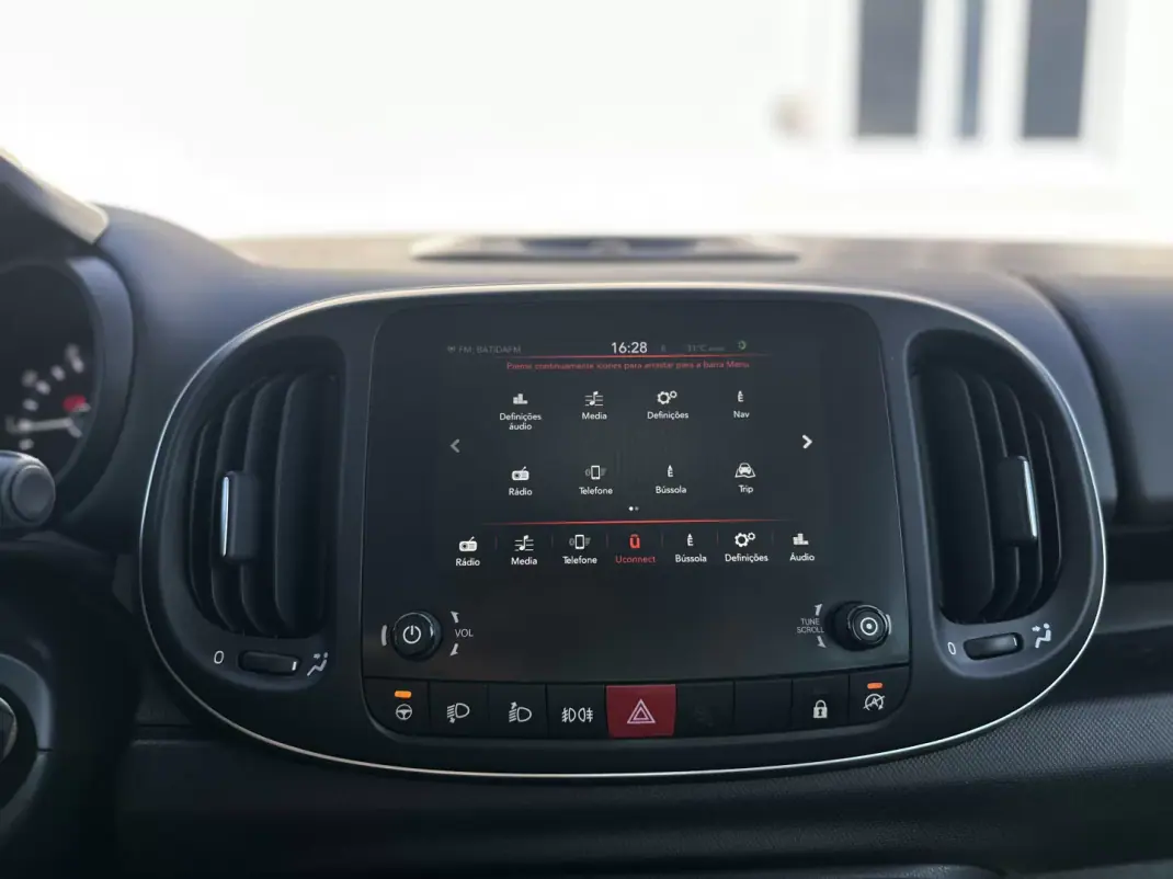 Fiat 500L 2018 - 10990 EUR, 80000 km - 80000km - foto 33 de 48