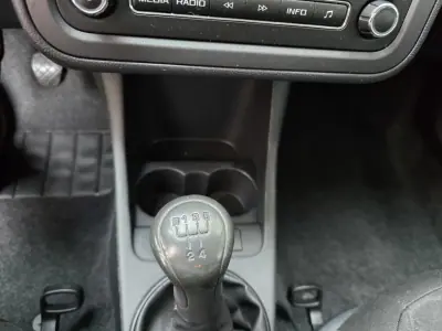Skoda Fabia Break 2012 - 6000 EUR, 165296 km - AUTO.MOTO.pt - 165296km - foto 16 de 18
