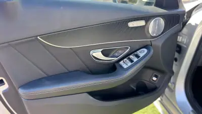 Mercedes-Benz C 250 2017 - 22490 EUR, 197000 km - AUTO.MOTO.pt - 197000km - foto 6 de 15