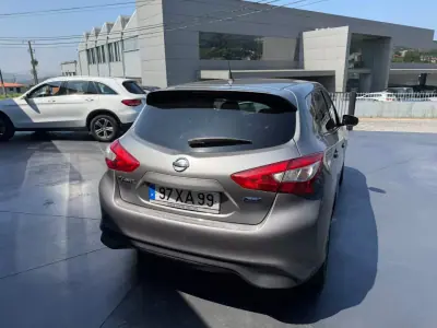 Nissan Pulsar 2015 - 9500 EUR, 218000 km - AUTO.MOTO.pt - 218000km - foto 3 de 7