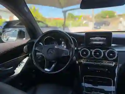Mercedes-Benz GLC 250 2018 - 34000 EUR, 262000 km - AUTO.MOTO.pt - 262000km - foto 2 de 14