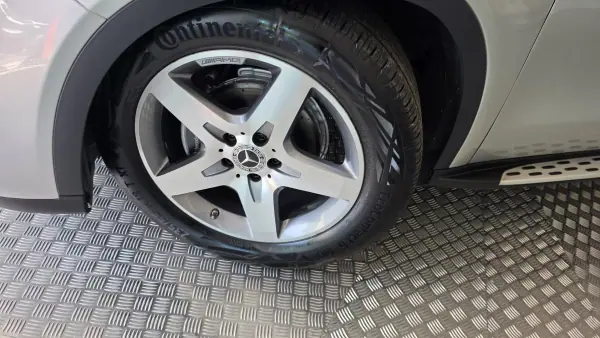 Mercedes-Benz GLA 180 2018 - 24900 EUR, 41570 km - 41570km - foto 28 de 52